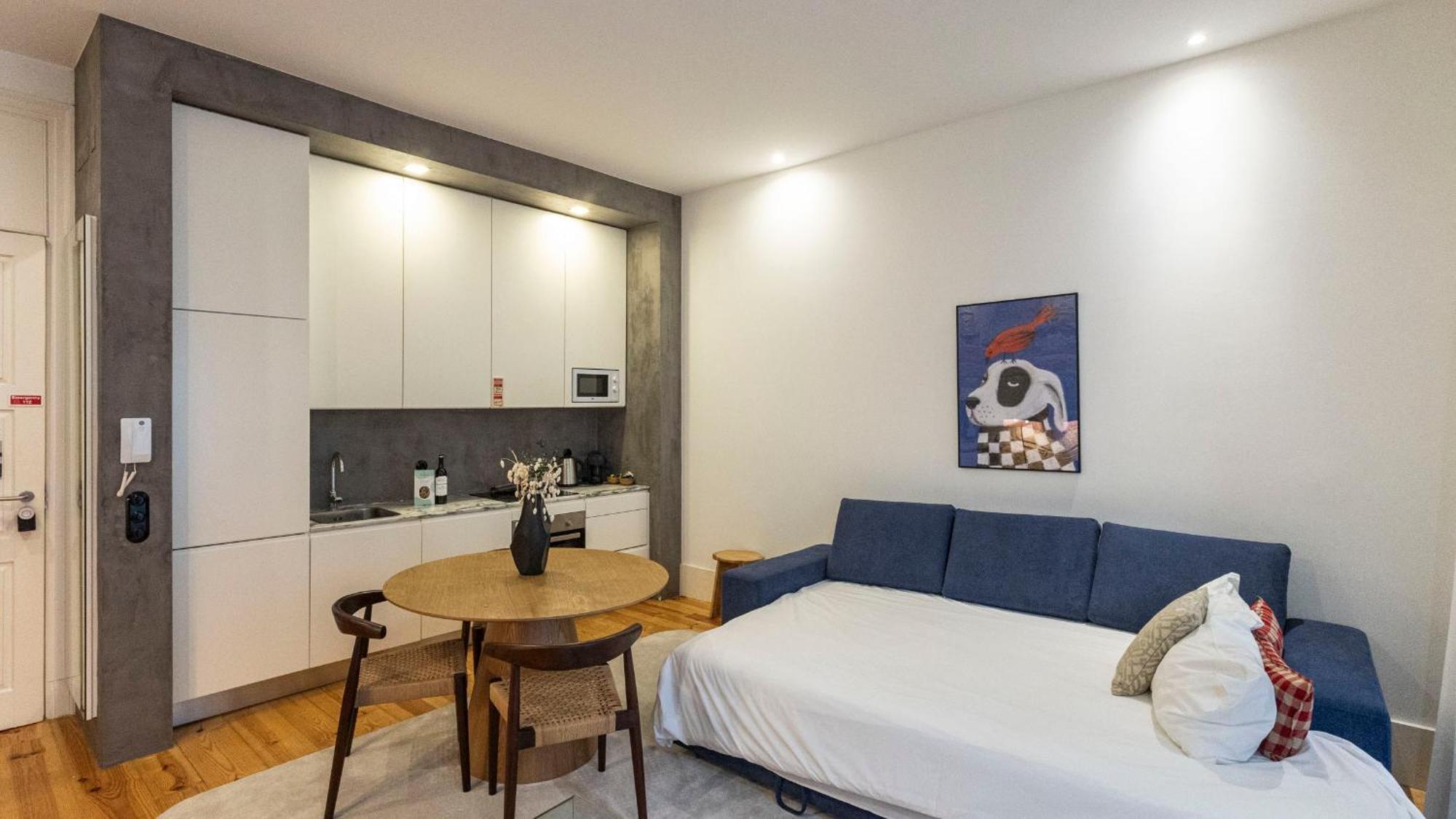 Lovelystay - Allderman Apartment - Almada 1º T Porto Bagian luar foto