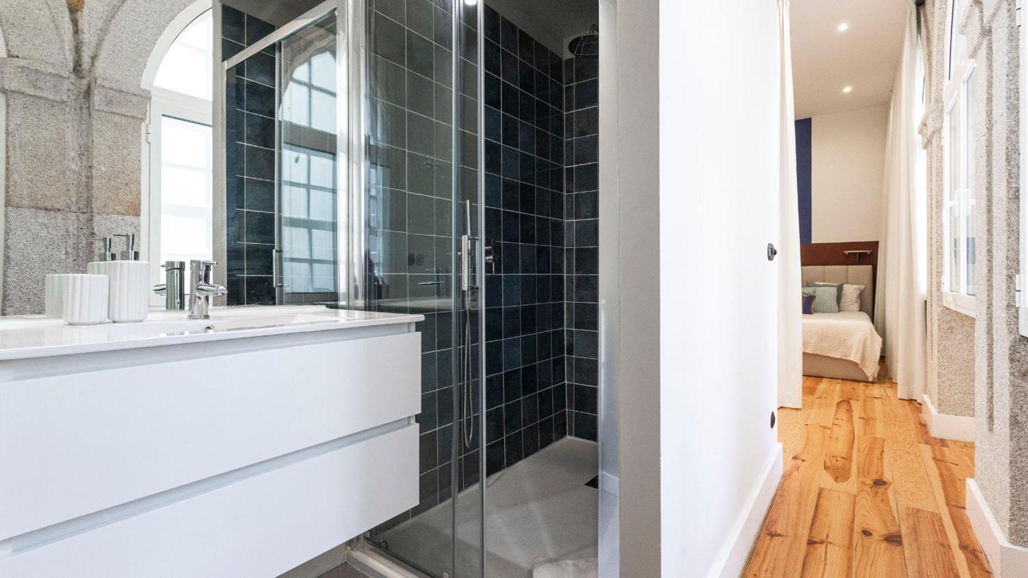 Lovelystay - Allderman Apartment - Almada 1º T Porto Bagian luar foto