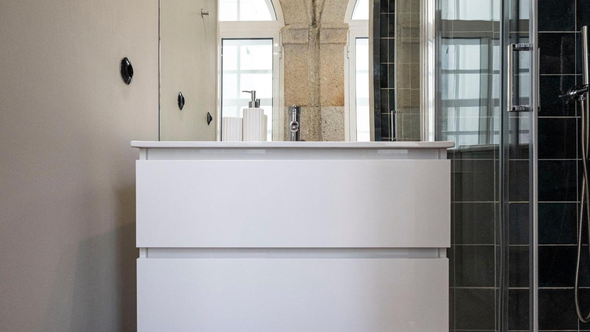Lovelystay - Allderman Apartment - Almada 1º T Porto Bagian luar foto
